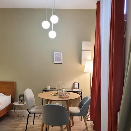 L'eden Rouennais -studio Cosy - Gare A 2 Min- Fibre 700mb - Coeur De Apartmán *
