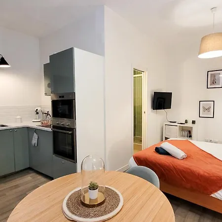 L'eden Rouennais -studio Cosy - Gare A 2 Min- Fibre 700mb - Coeur De Apartment