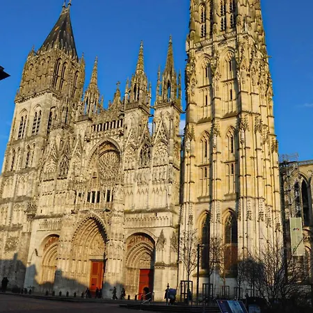 L'eden Rouennais - Gare De